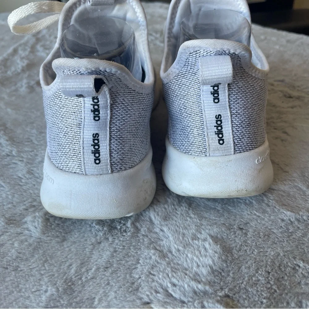 Adidas cloud foam women’s size 9 grey/ white